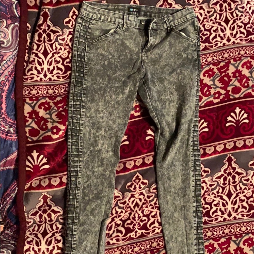 Grey Stonewash Skinny Jeans Size 9